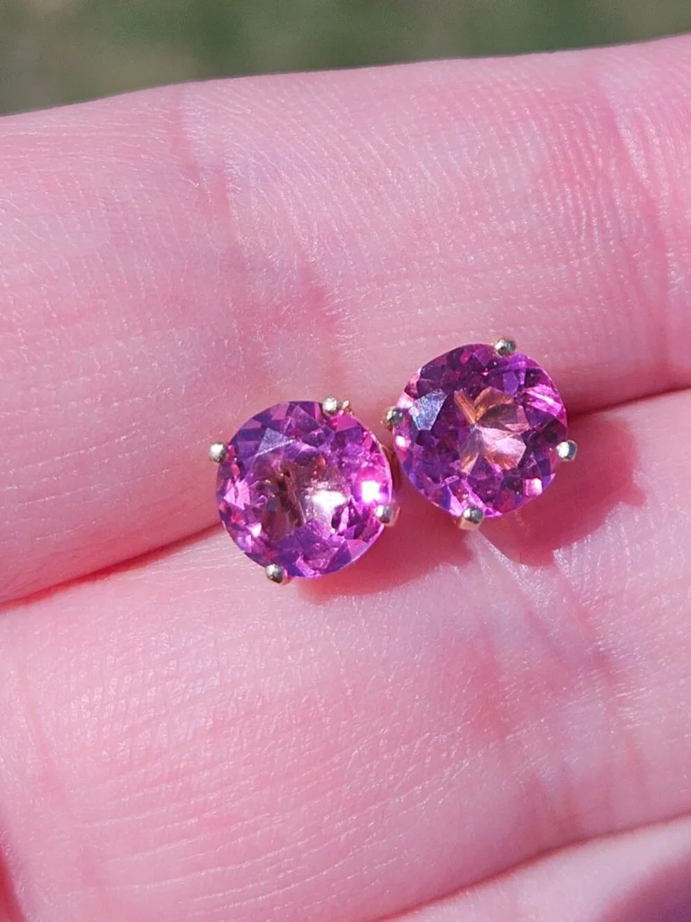 14K Yellow Gold Pink Topaz 4 Prong Stud Earrings 7mm - Picture 2 of 16